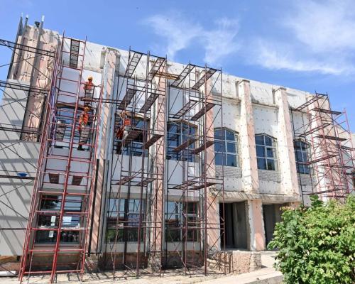 В городе Шар строят новый бассейн и реконструируют вокзал