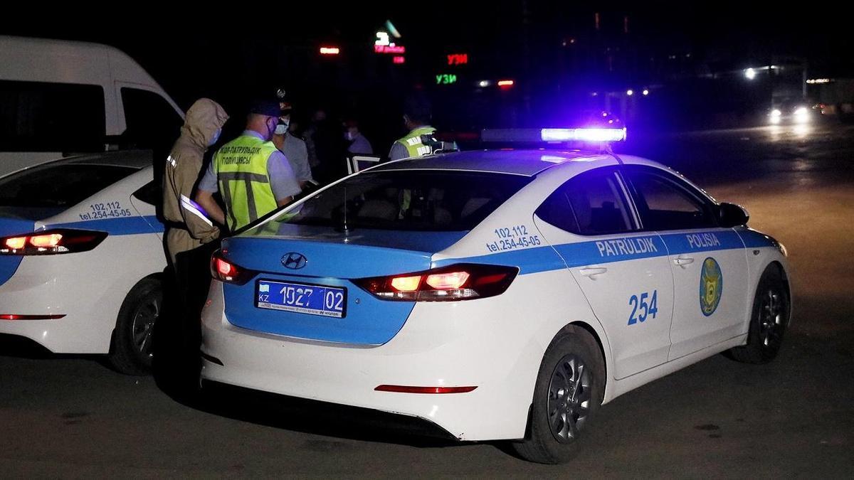 Почти 500 родителей привлекли к ответственности после ночных проверок в Казахстане
