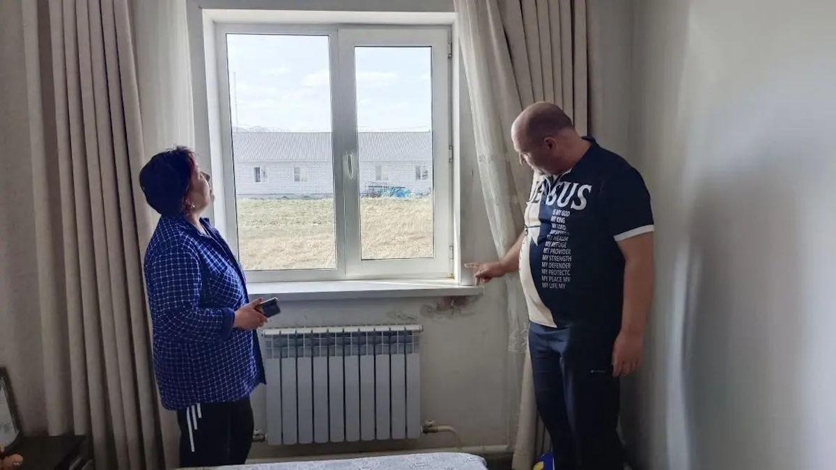 В Риддере после жалоб многодетных семей депутаты проверили дома в районе Ботаника 