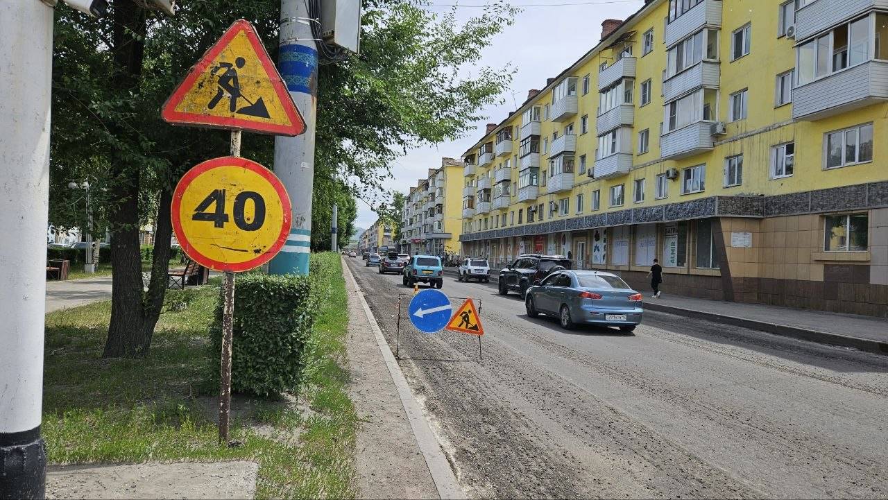 В Усть-Каменогорске приступили к ремонту проспекта Назарбаева