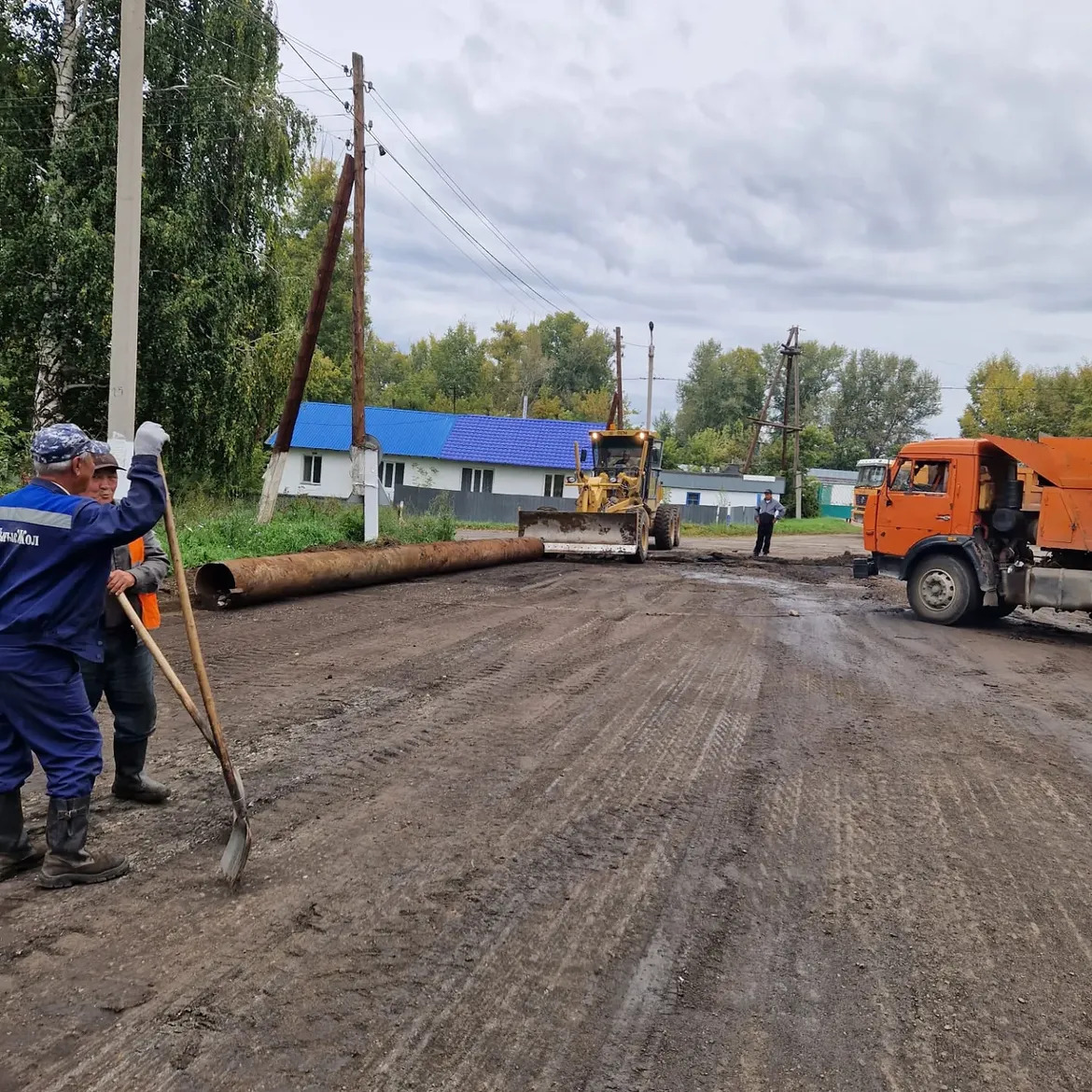 В Глубоковском районе ВКО ремонтируют дороги и мосты