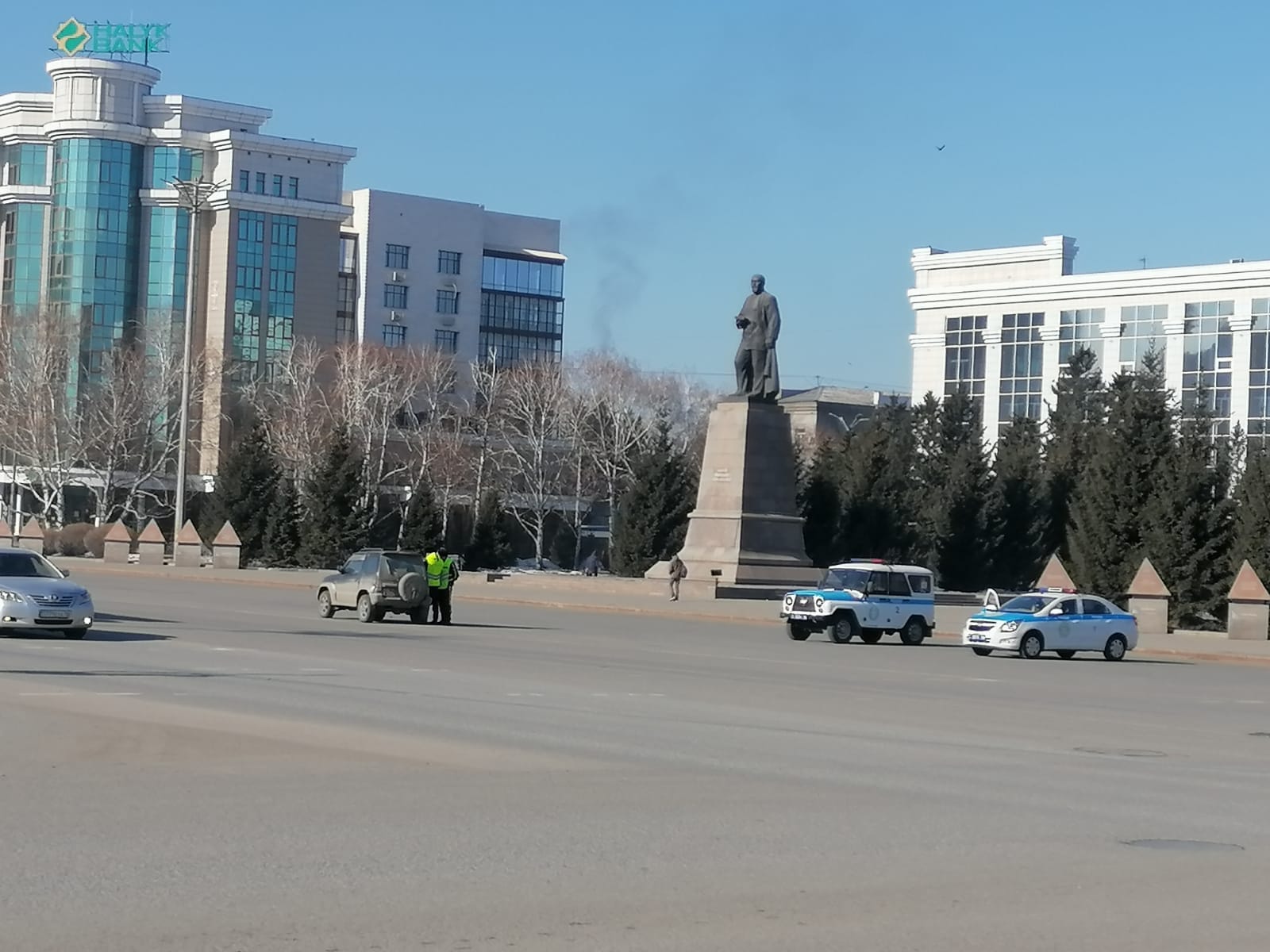 Полиция и судебные исполнители проводят рейды по должникам в Усть-Каменогорске
