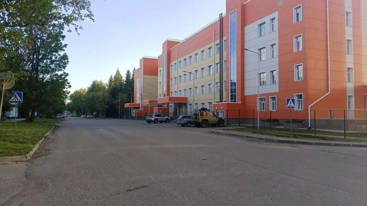 В Риддере возле новой больницы на улице Тохтарова оборудовали пешеходный переход