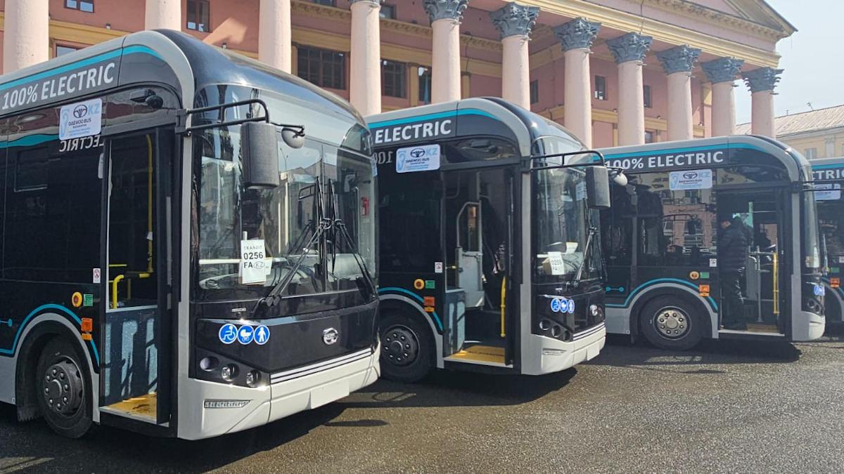 Аким ВКО: постепенно будем переходить с автобусов на электробусы