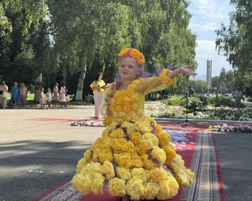 В городе Алтае возродили праздник цветов