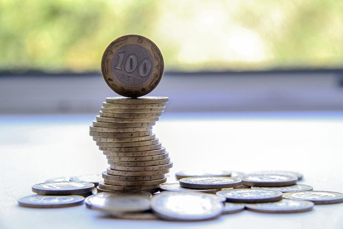 Тенге усилился до 478 за доллар: что происходит на валютном рынке Казахстана