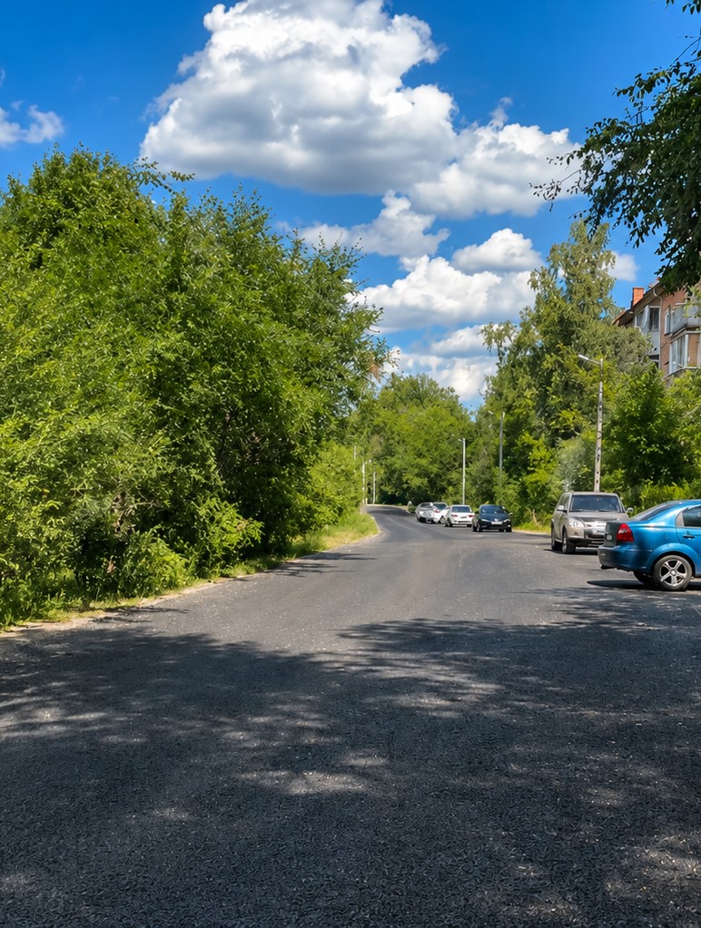 В Усть-Каменогорске завершили ремонт проблемного проезда вдоль Комендантки