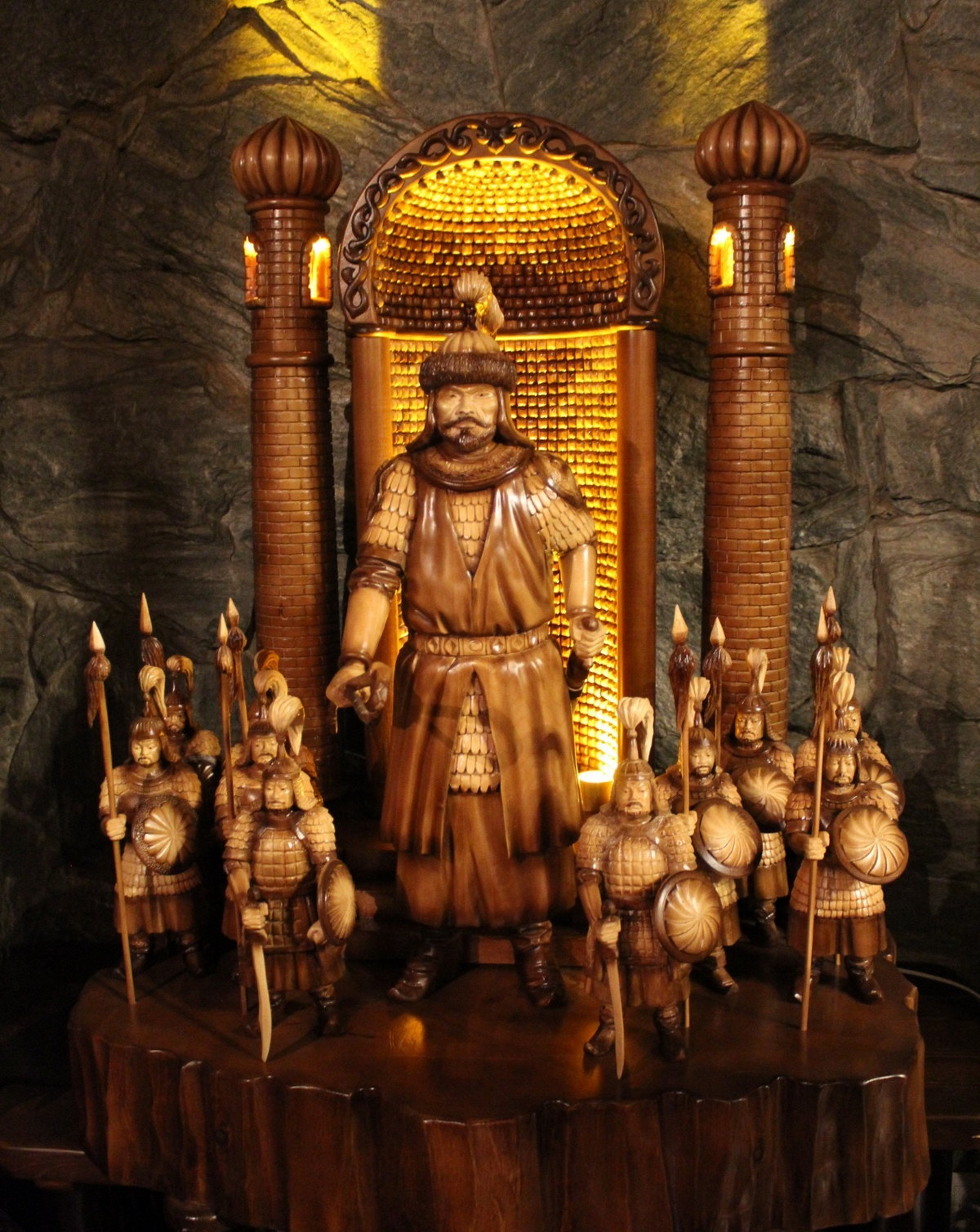 Скульптор из Усть-Каменогорска оживляет историю Казахстана