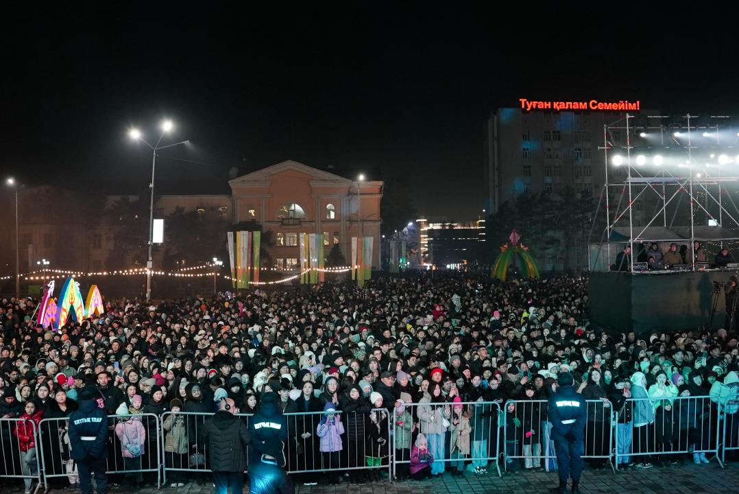 На празднование Наурыза в Семее собралось более 50 тысяч человек