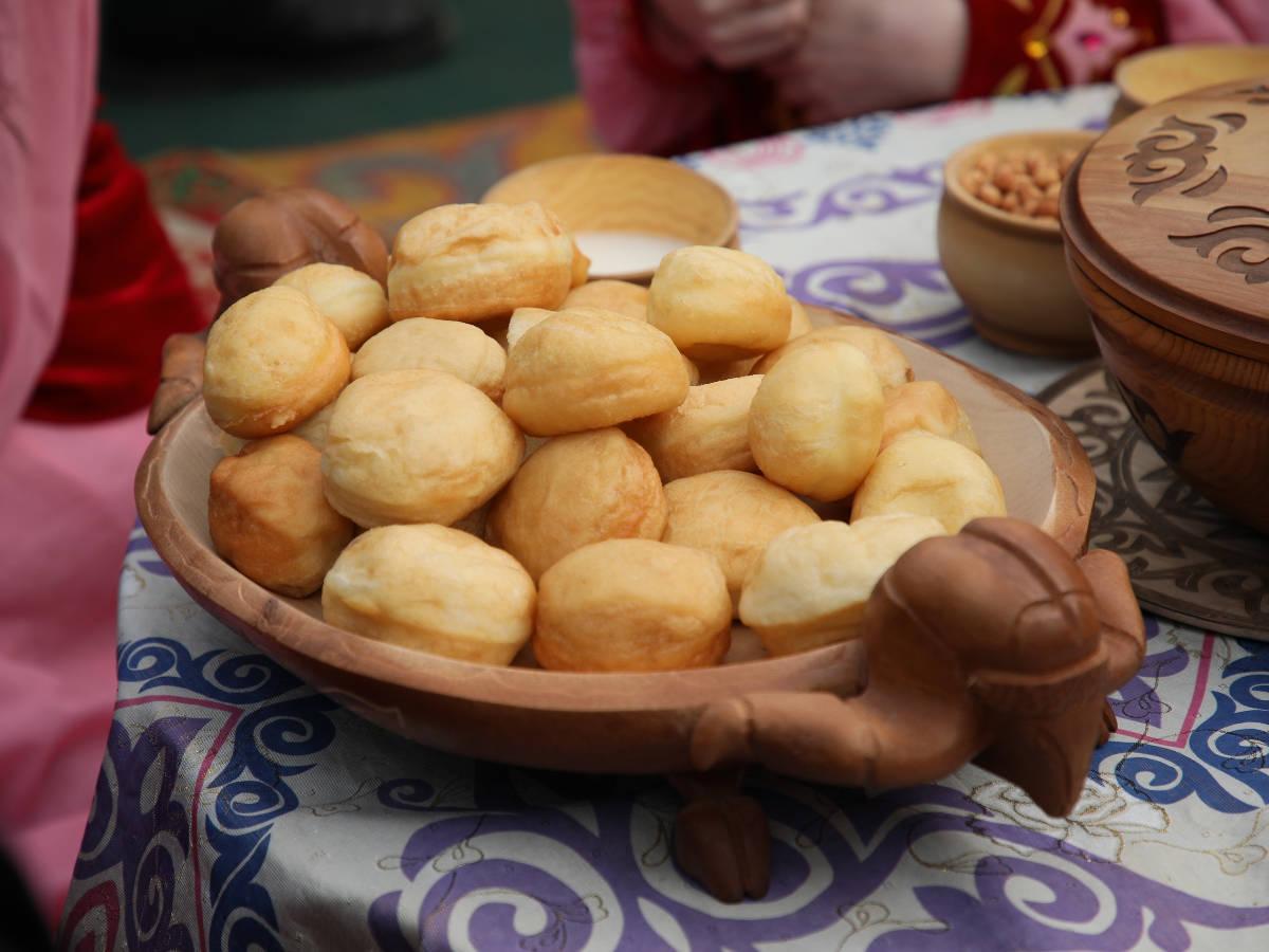 В Усть-Каменогорске предупредили: в школах запрещена реализация блюд, изготовленных в домашних условиях