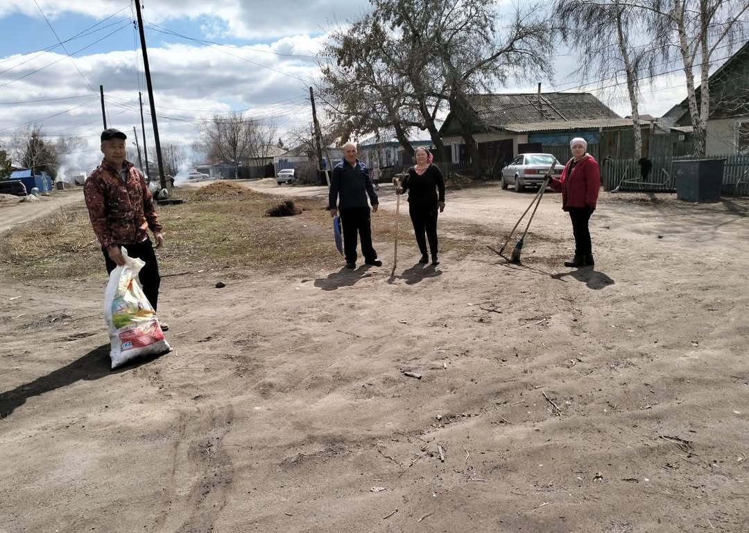 Субботники в Семее и области Абай: к акции присоединяются районы и пригороды