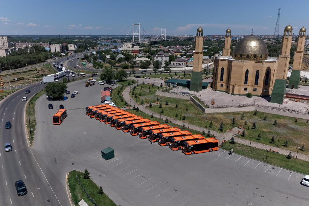 В Семее появились первые электробусы