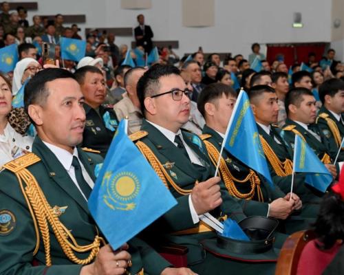 В Семее прошло торжественное собрание посвященное Дню Победы и Дню защитника Отечества