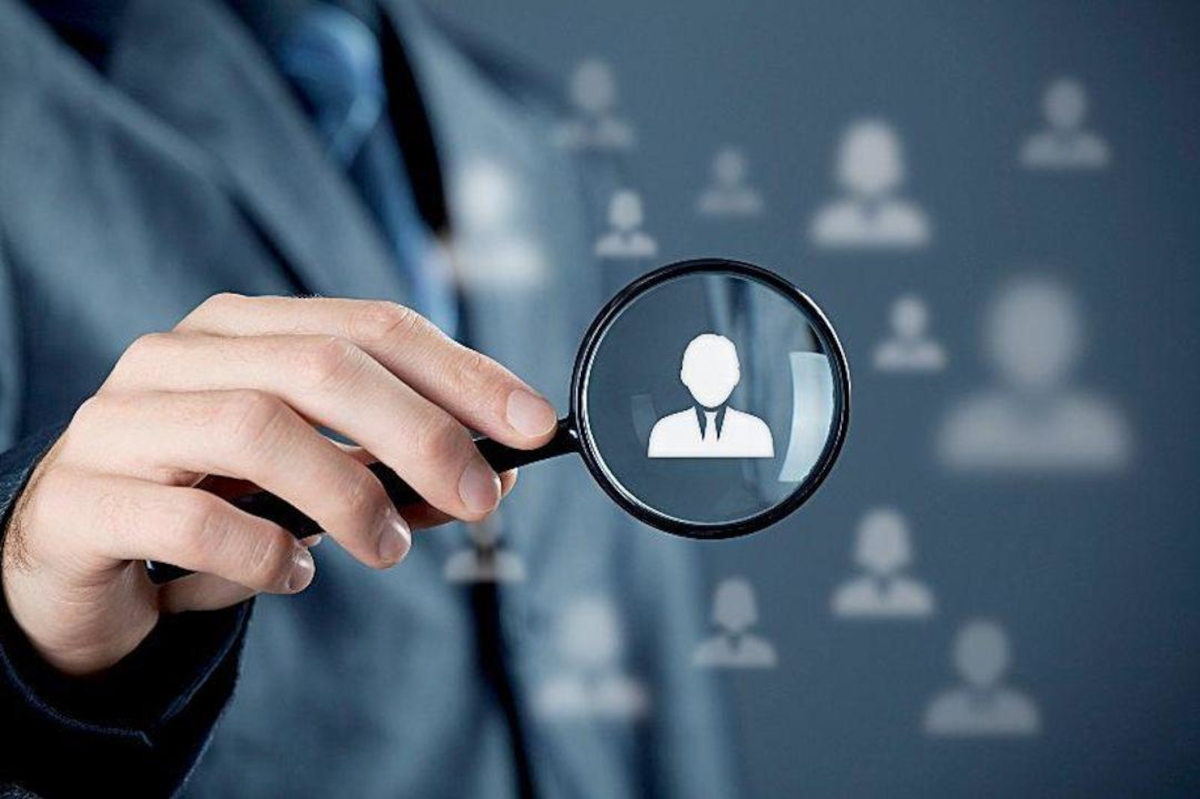 Казахстанский рынок труда: кто зарабатывает миллионы и кто их требует