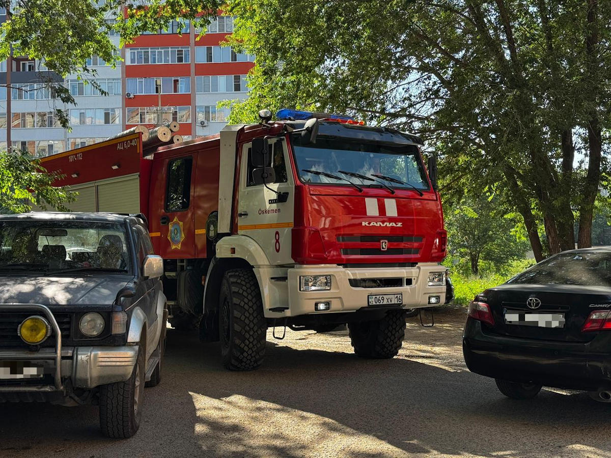 В ВКО проверили доступ пожарной техники к жилым домам и соцобъектам