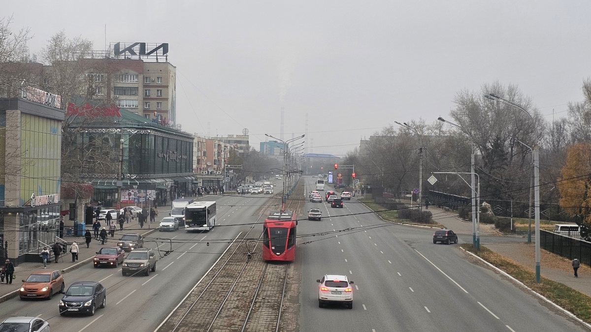 В Усть-Каменогорске приостановили работу одного из трамвайных маршрутов