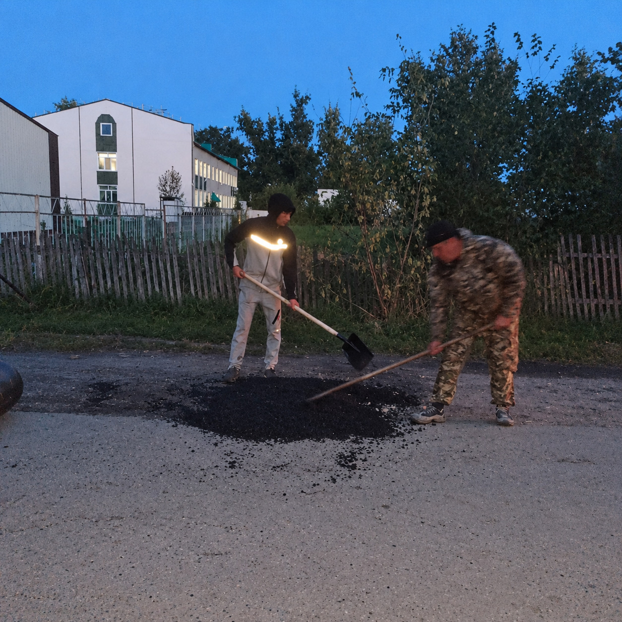 В селе Уварово ВКО отремонтировали дорогу в рамках социальной ответственности бизнеса