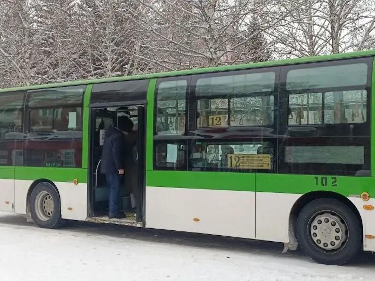 Стоимость проезда в автобусах Риддера за наличный расчёт остаётся пока без изменений