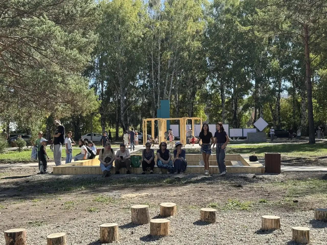 В городе Алтае торжественно открыли сквер Молодёжи