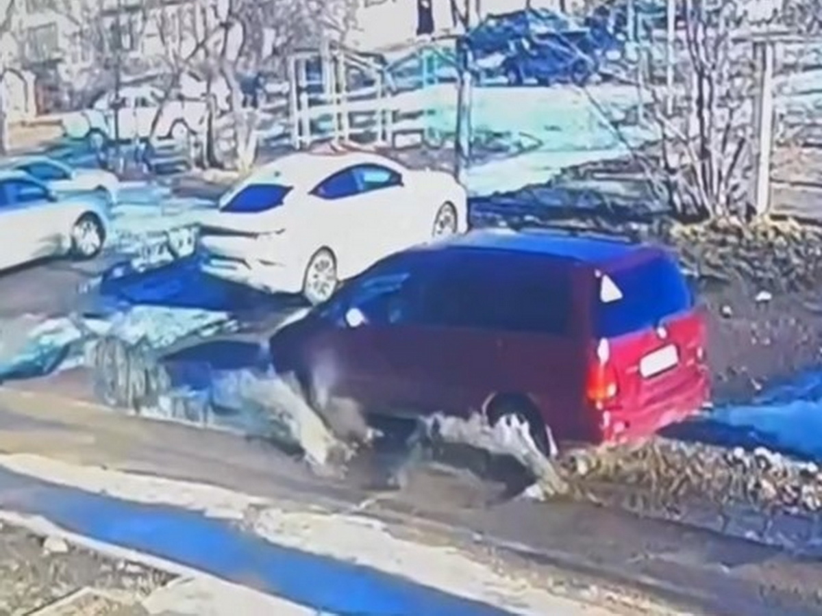 В Курчатове пьяная езда закончилась аварией