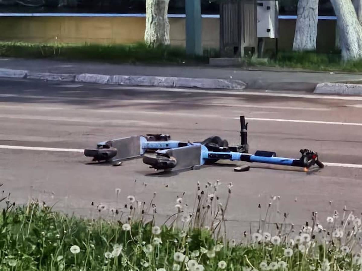 В Усть-Каменогорске водитель Toyota сбил несовершеннолетнего на самокате