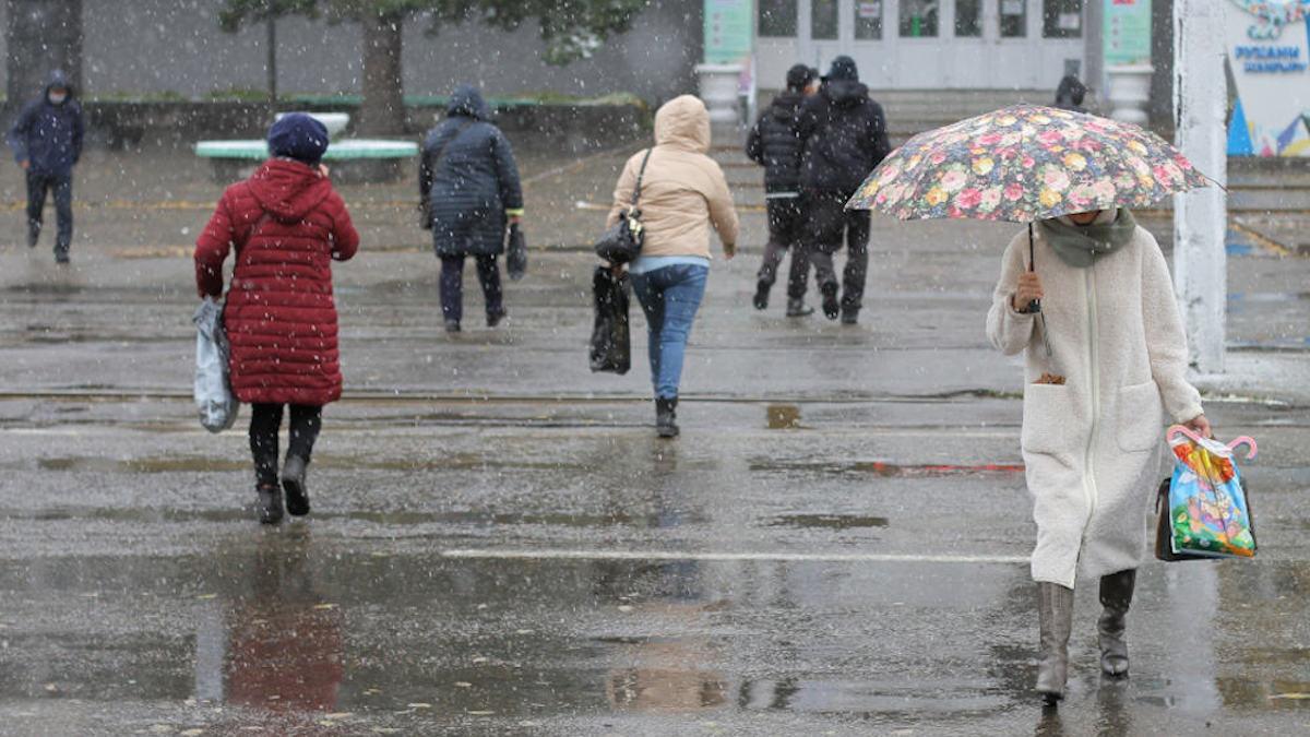 Сильный дождь, гроза, град ожидаются в ВКО