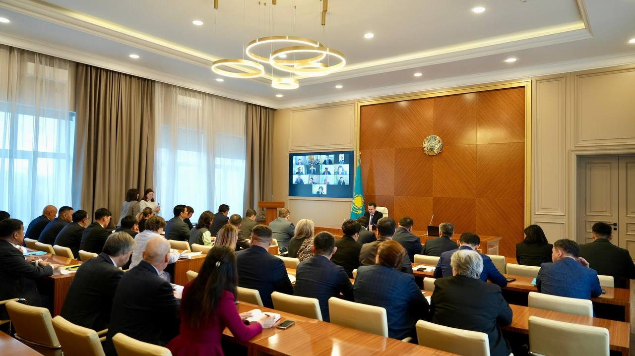 Аким ВКО рекомендовал подчиненным чаще ходить в театр