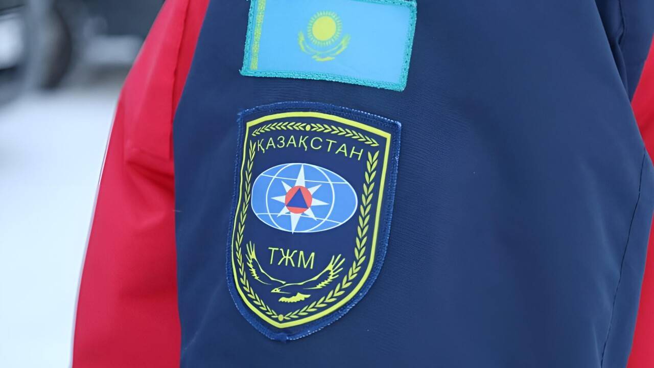 В горах Алматы спасатели нашли пропавших туристок на высоте более 4300 метров
