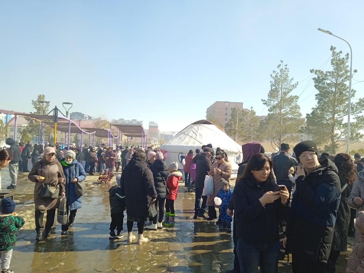 В Усть-Каменогорске жители левобережья с размахом отметили Наурыз