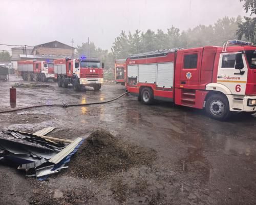 В Усть-Каменогорске пожарные предотвратили взрыв при пожаре