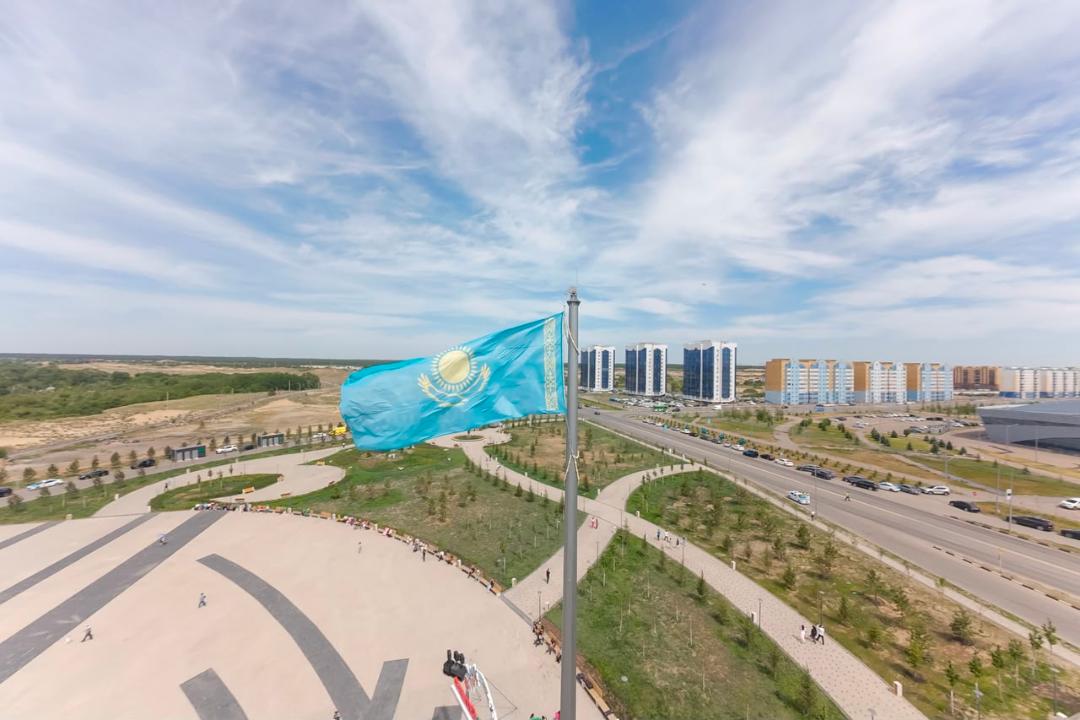 В Семее отметили День государственных символов Казахстана