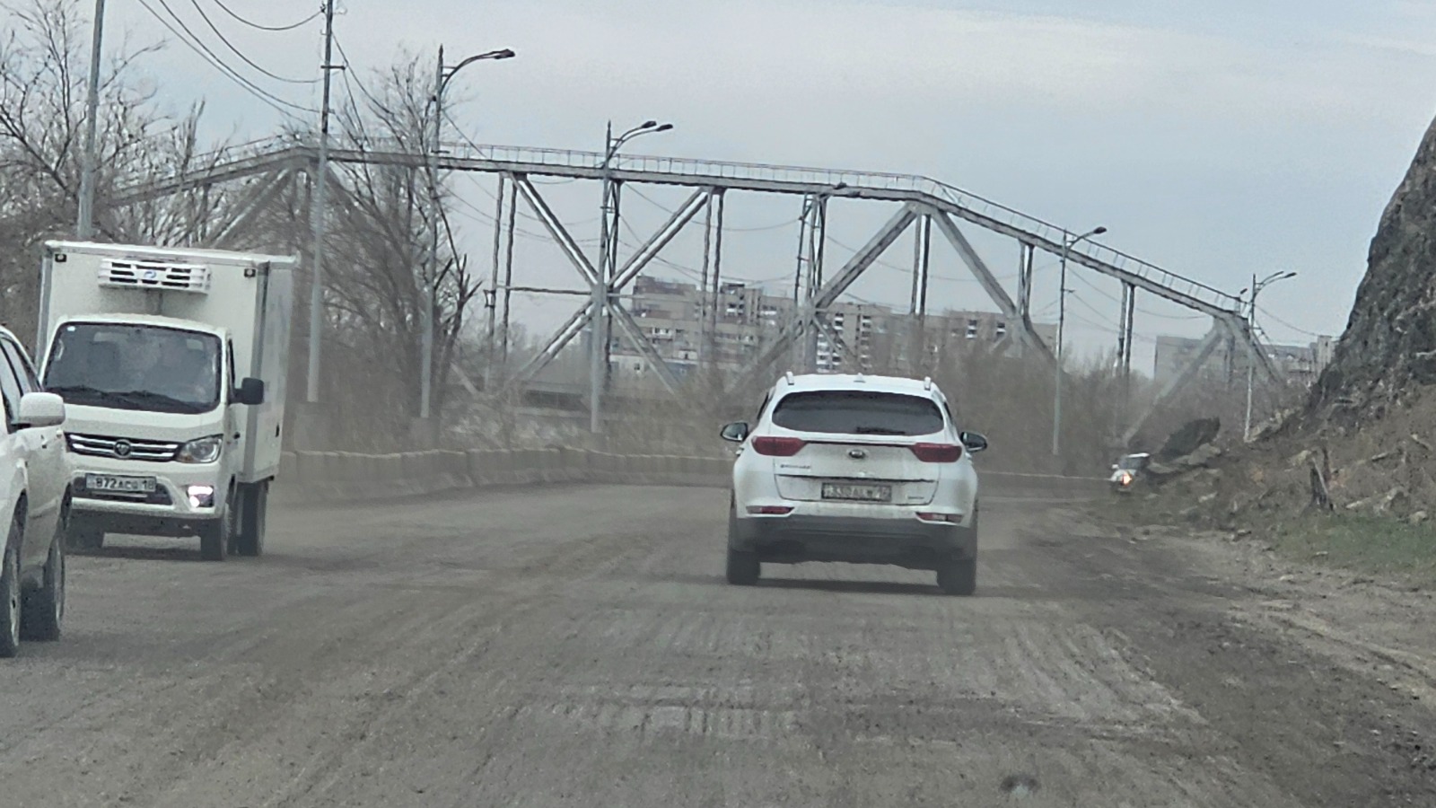 В Усть-Каменогорске дороги готовят к среднему ремонту