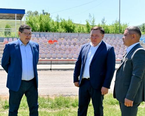 Аким области проинспектировал ключевые стройки в Урджаре