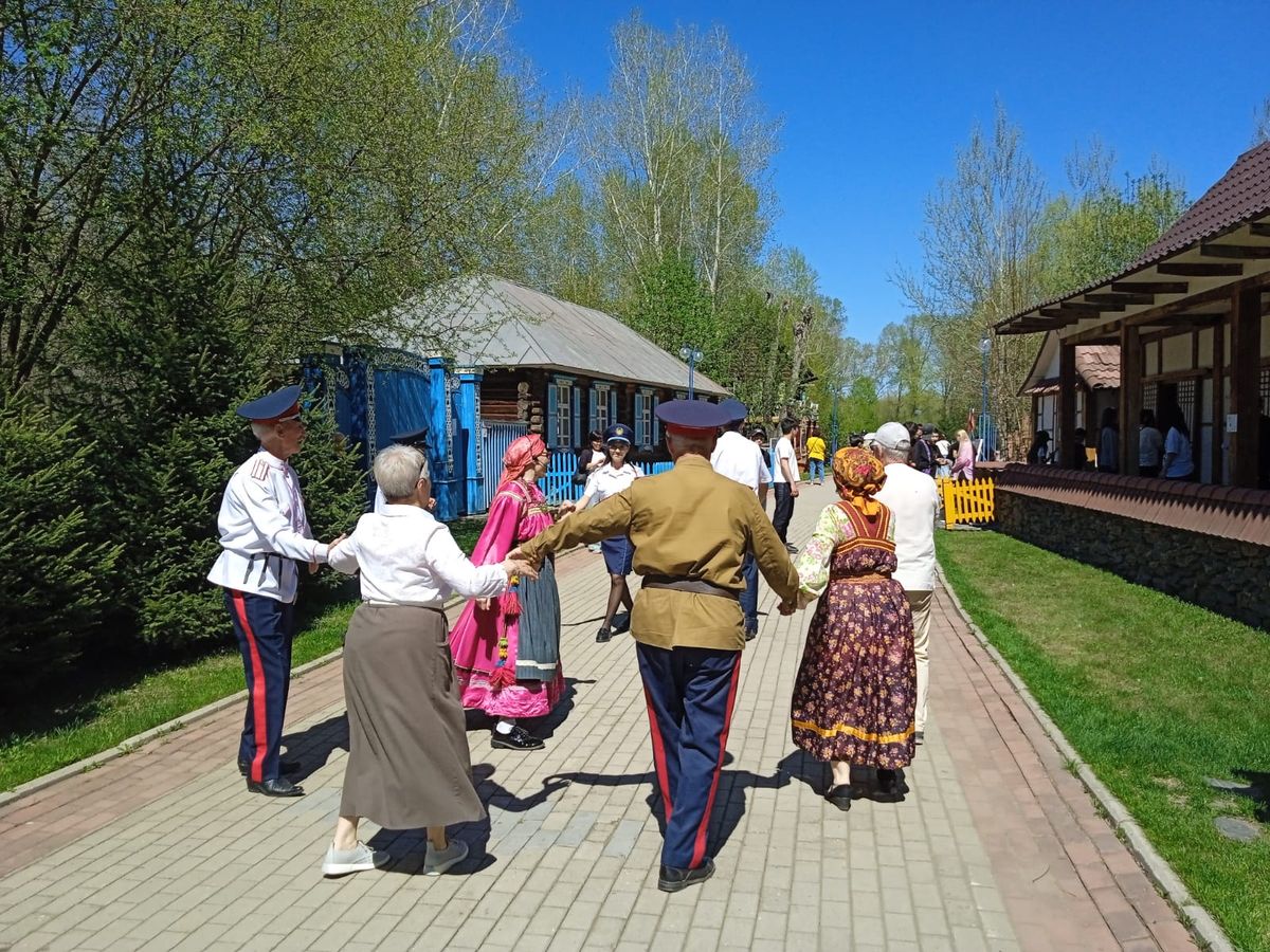 Устькаменогорцев объединила улица дружбы 