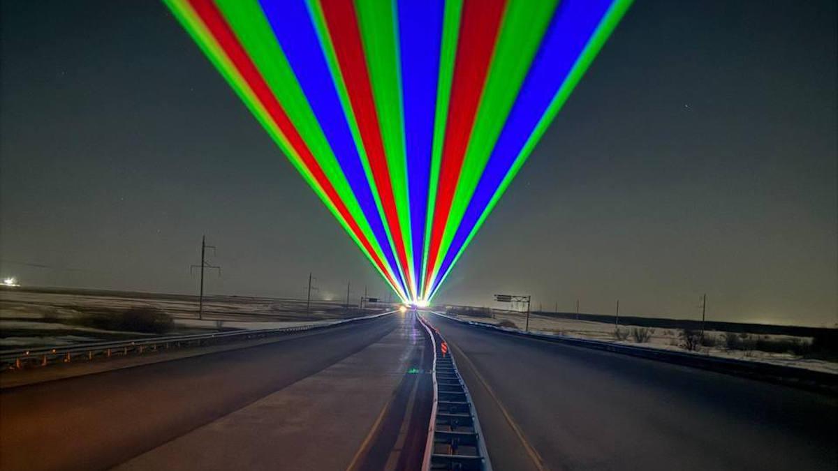 Казахстан усиливает безопасность дорог: на платных трассах появятся лазеры