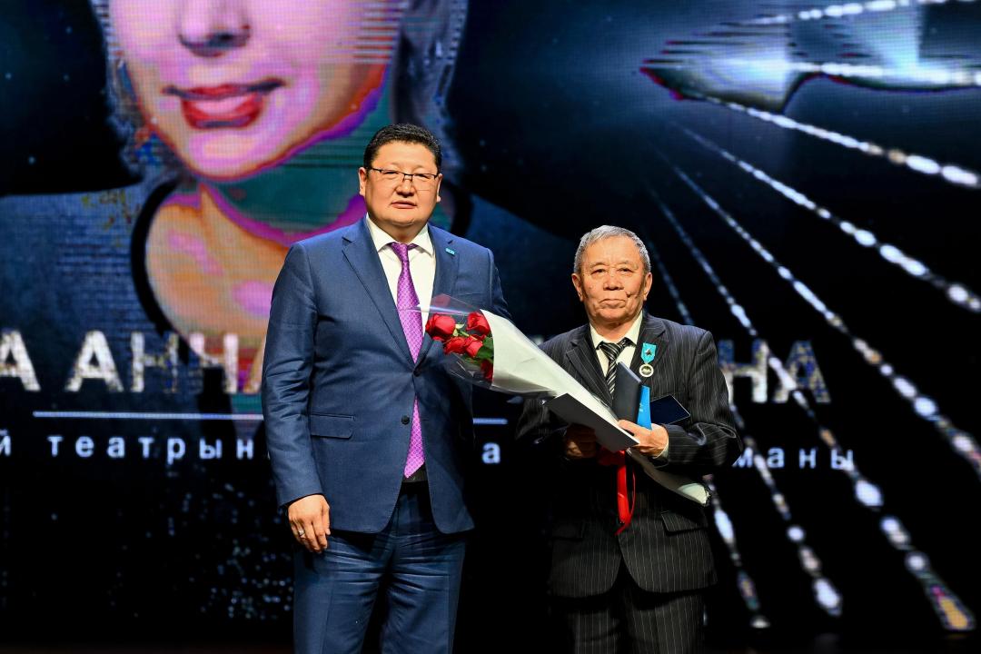 В области Абай чествовали актеров в честь Международного дня театра