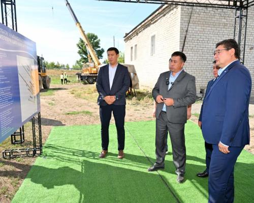В Калбатау обновляют систему водоснабжения и строят стадион