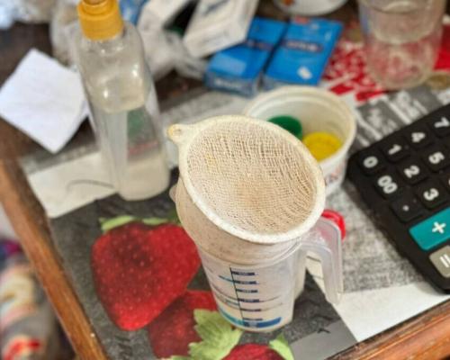 Изъято 137 литров: пенсионерка продавала разбавленный спирт из дома в Петропавловске