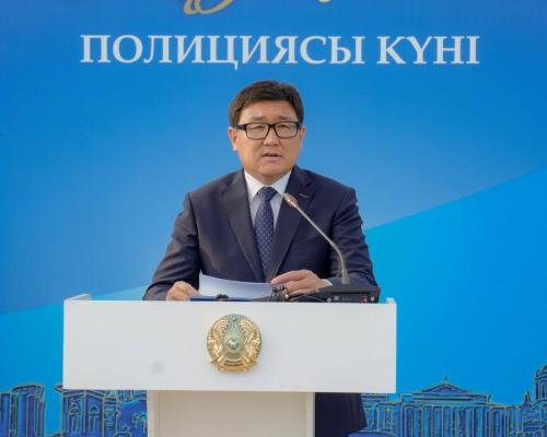 Аким Семея поздравил сотрудников полиции с профессиональным праздником