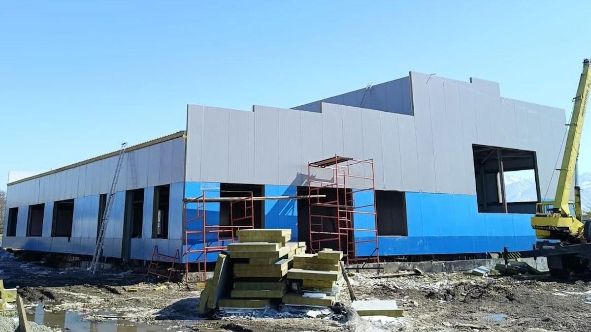 В ВКО бассейн превратился в долгострой 