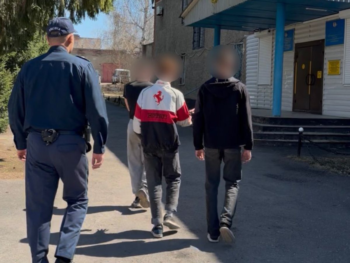 В ВКО хулиганы разгромили МАФы в городском парке