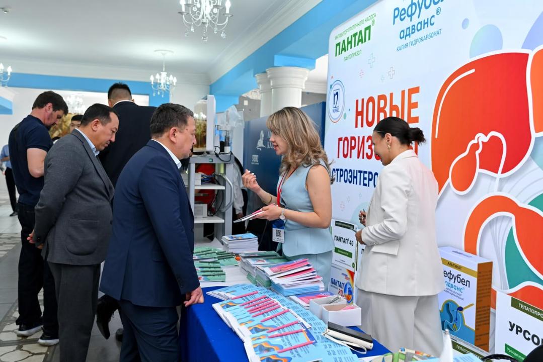 Ведущие хирурги страны собрались на Abai Surgery Plenum в Семее