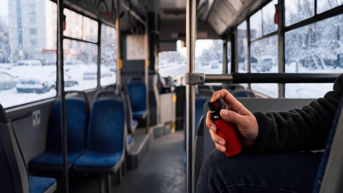 В Усть-Каменогорске подростки распылили перцовый баллончик в автобусе 