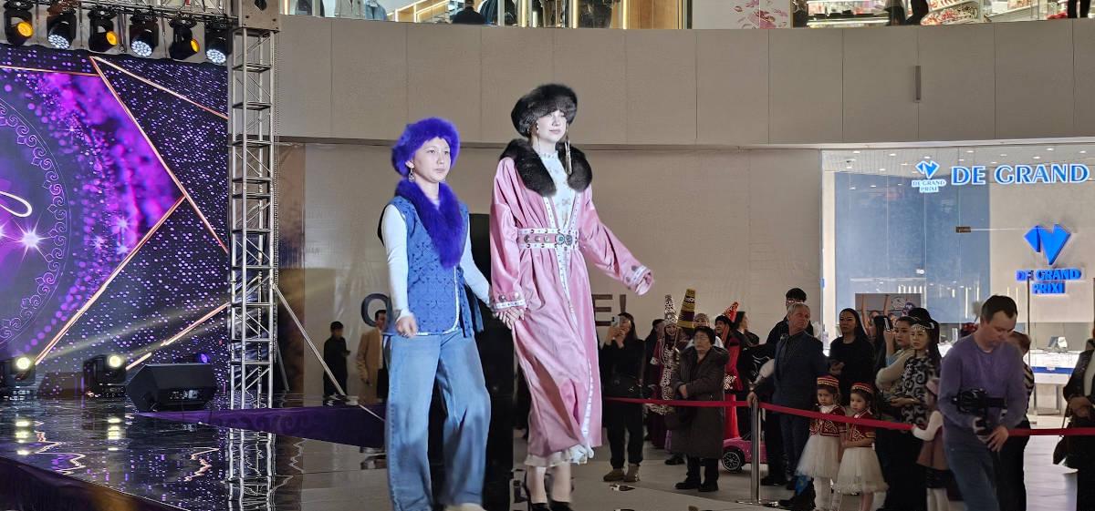 В Усть-Каменогорске состоялся показ национальной одежды 