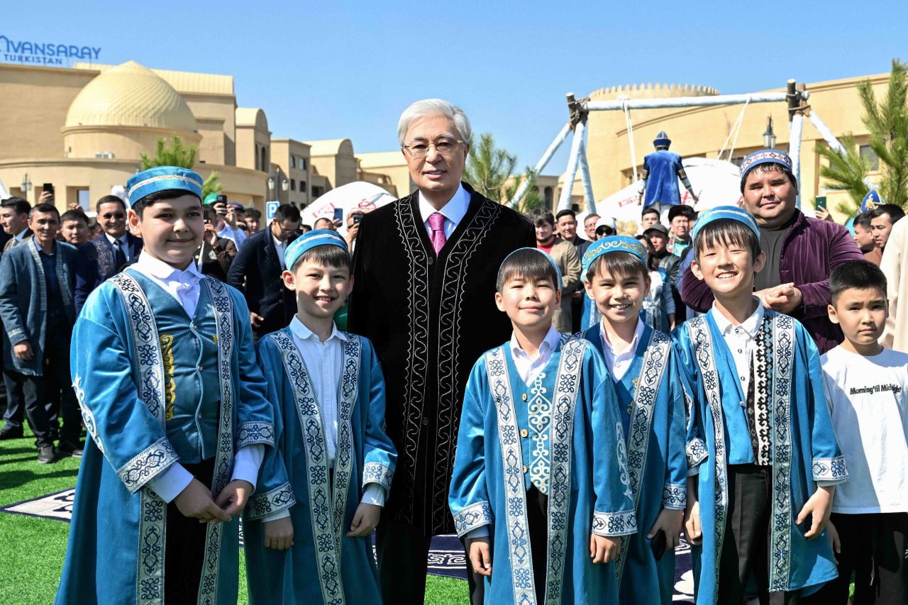 Казахстан принимает поздравления: лидеры стран направили телеграммы Токаеву