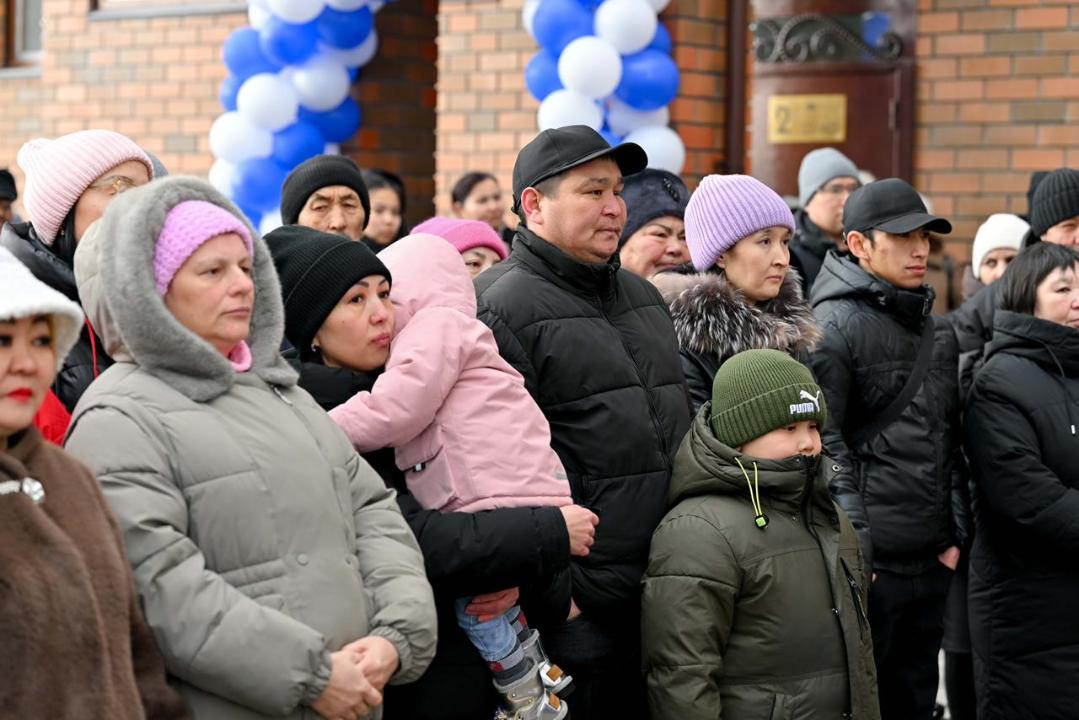 В Семее около 30 семьям вручили ключи от квартир