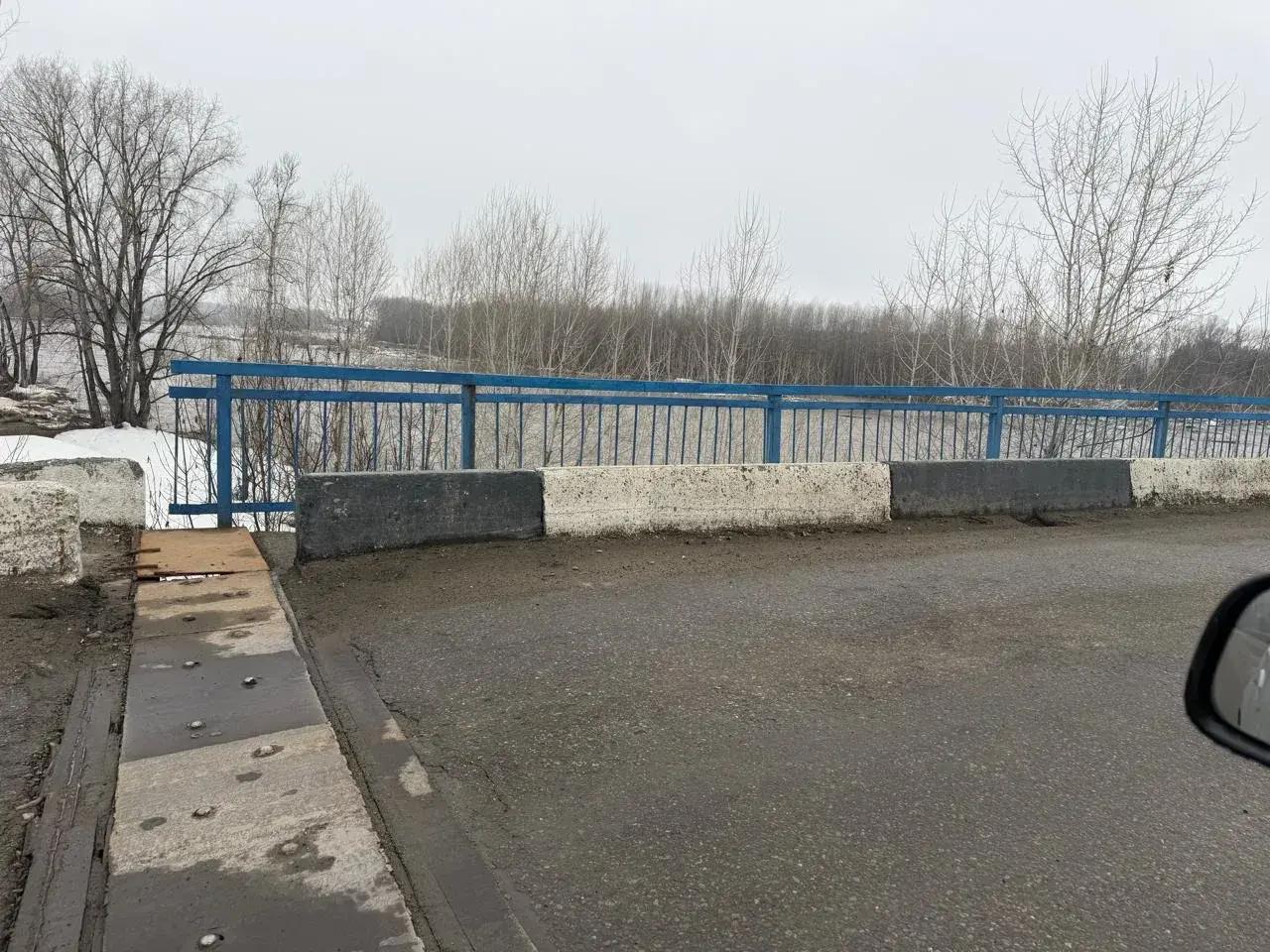 Мосту через реку Бухтарму в районе села Тургусун потребовался ремонт