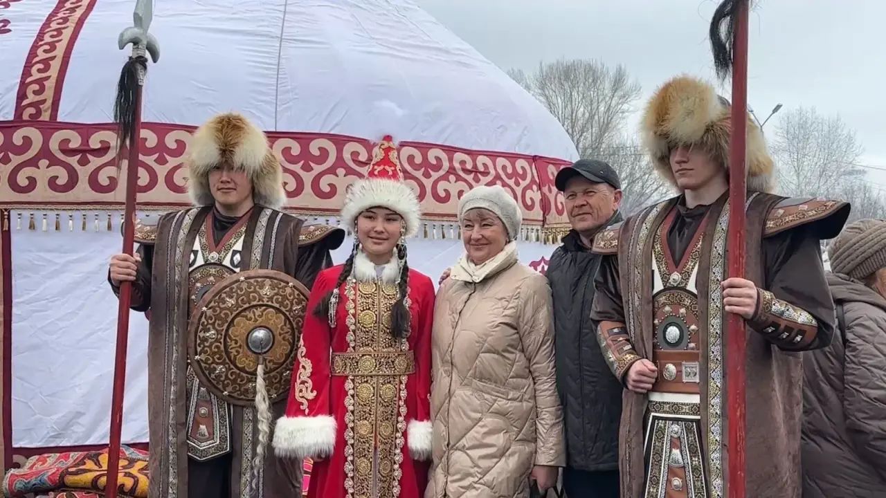 В районе Алтай на Наурыз выберут обладательницу самой длинной косы