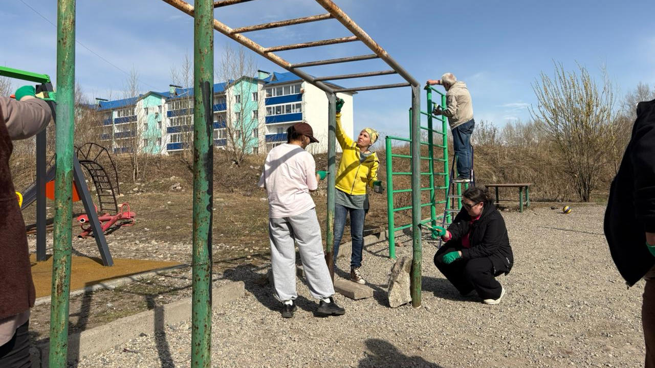 Более 1300 риддерчан вышли на субботник