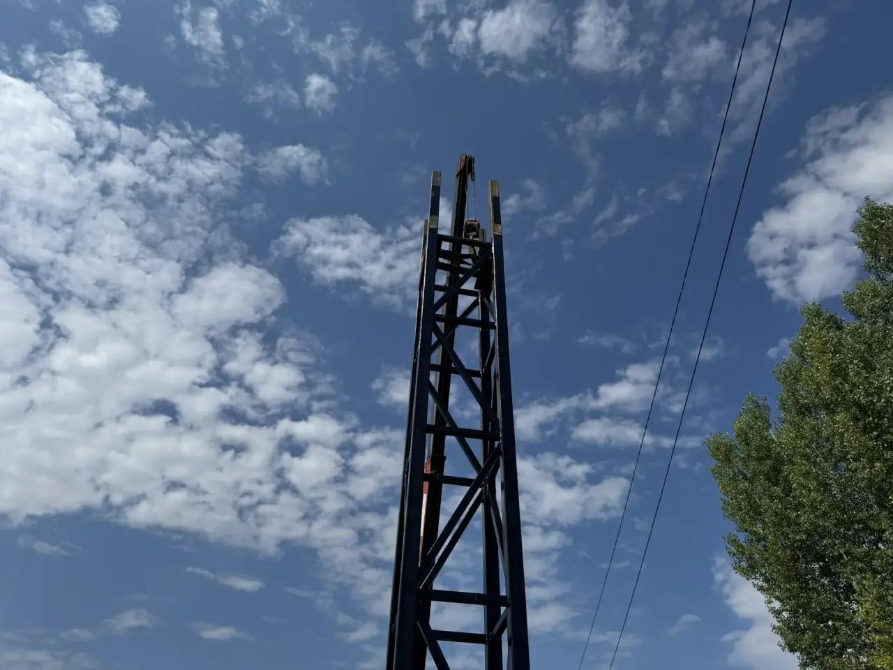 На въезде в город Алтай появились первые элементы будущей арки